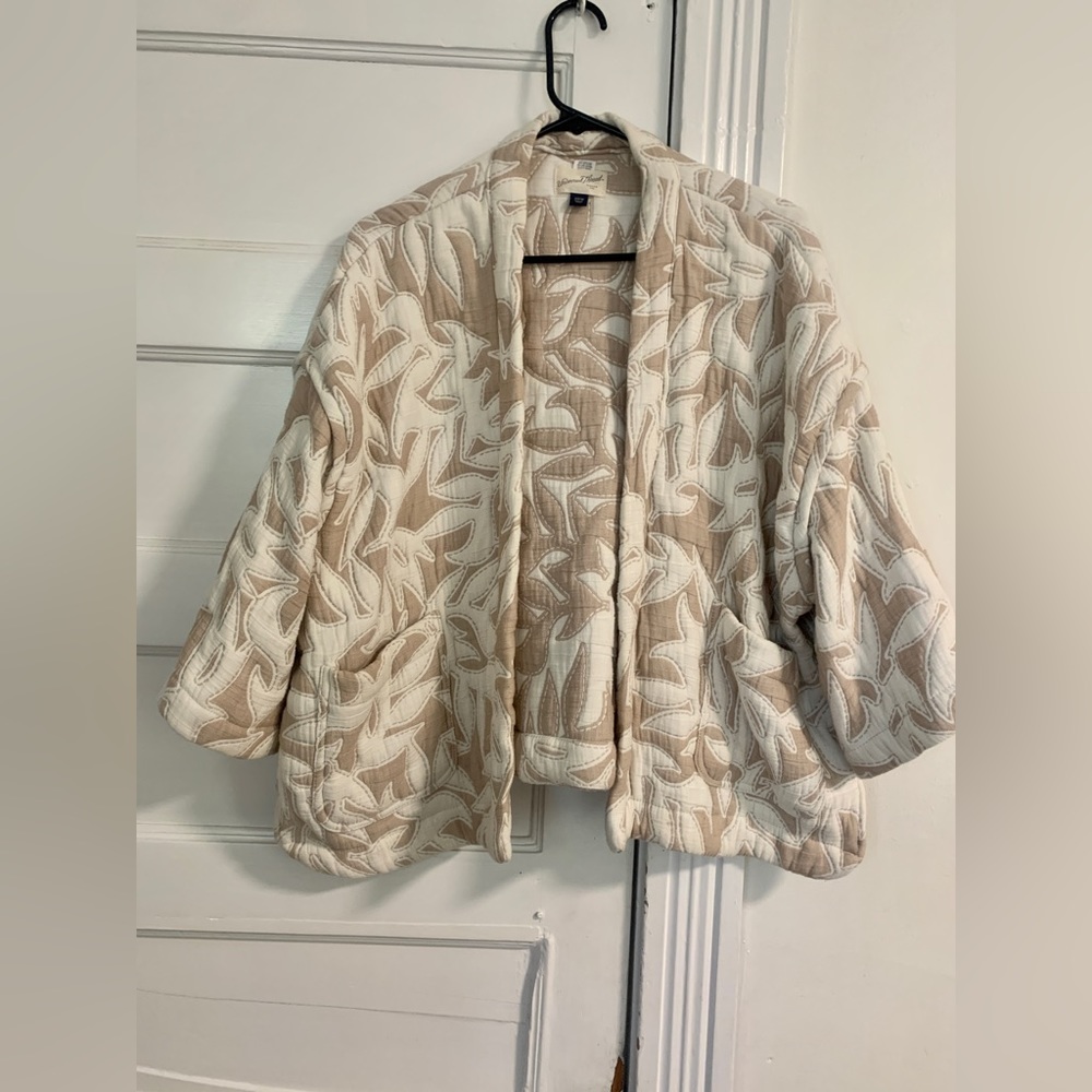 Universal Threads Kimono